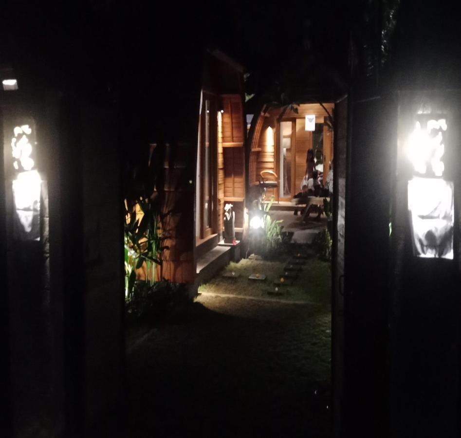 Villa Lumbung Amertha Sari Lovina Exterior foto